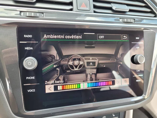Volkswagen Tiguan 1.5 TSI DSG Elegance - foto 36
