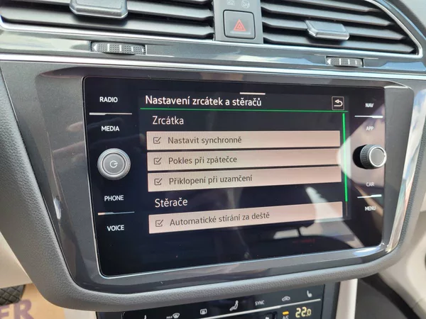 Volkswagen Tiguan 1.5 TSI DSG Elegance - foto 37