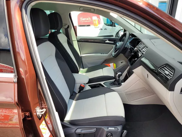 Volkswagen Tiguan 1.5 TSI DSG Elegance - foto 53