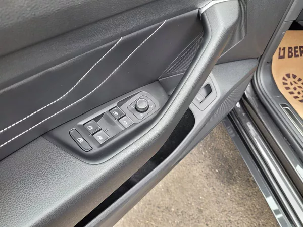Volkswagen Arteon R-Line 2.0 TDI 147kW 4M - foto 10
