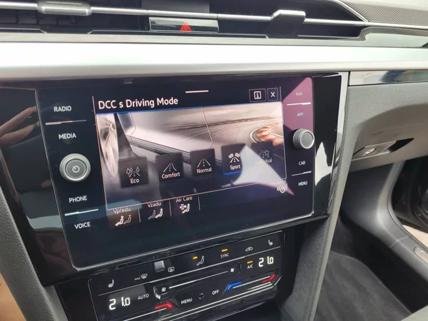 Volkswagen Arteon R-Line 2.0 TDI 147kW 4M - foto 31