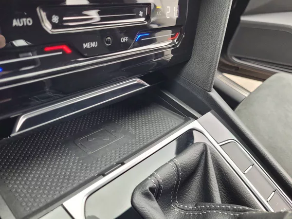 Volkswagen Arteon R-Line 2.0 TDI 147kW 4M - foto 34