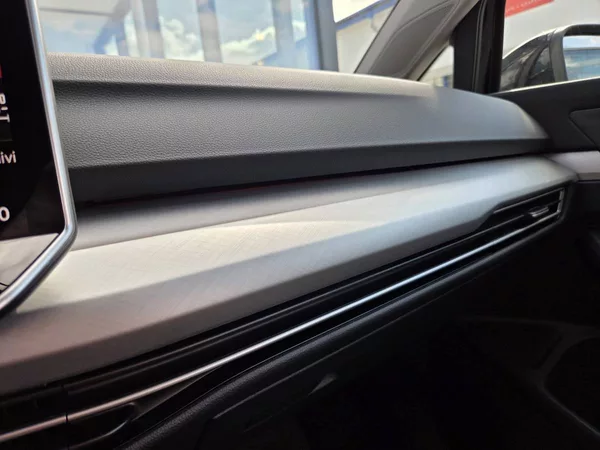 Volkswagen Golf 2.0 TDI DSG - foto 28