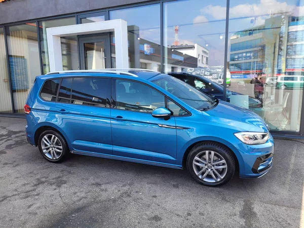 Volkswagen Touran 2.0 TDI R-line - foto 4