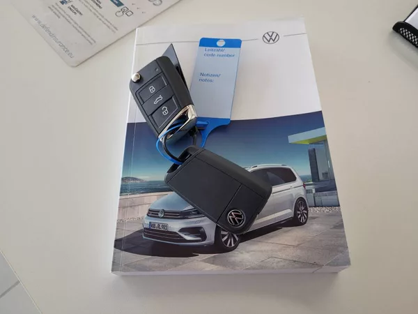 Volkswagen Touran 2.0 TDI R-line - foto 47