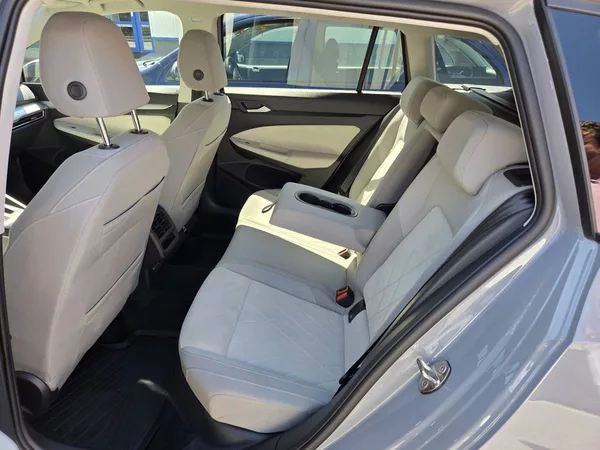 Volkswagen Golf Variant 2.0 TDI DSG - foto 33