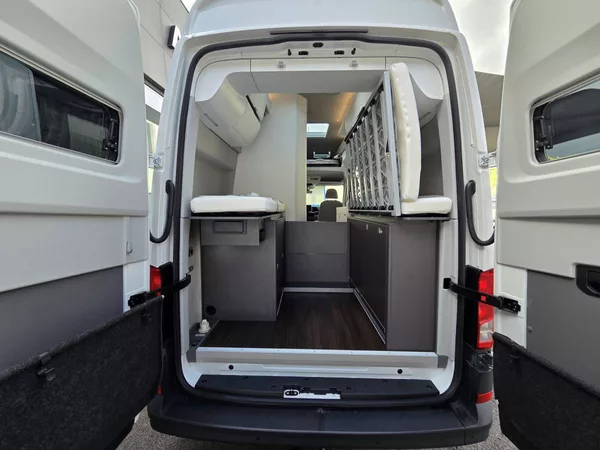 Volkswagen Grand California 2.0 TDI 120kW - foto 52