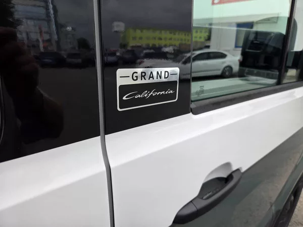 Volkswagen Grand California 2.0 TDI 120kW - foto 66