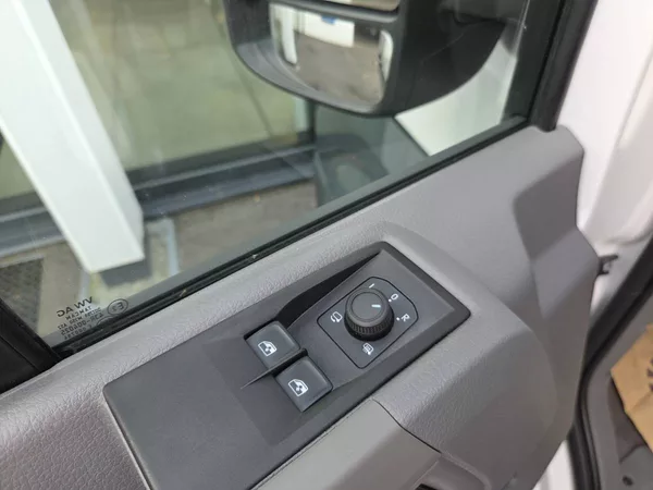 Volkswagen Grand California 2.0 TDI 120kW - foto 78