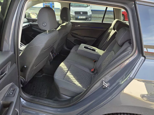 Volkswagen Golf Variant 1.5 eTSI DSG7 People - foto 36
