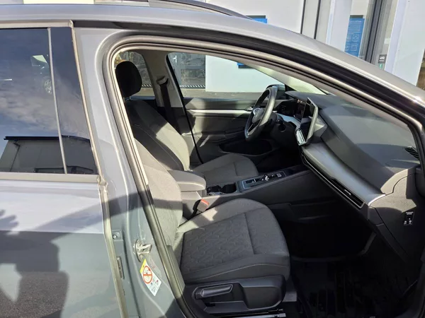 Volkswagen Golf Variant 1.5 eTSI DSG7 People - foto 43