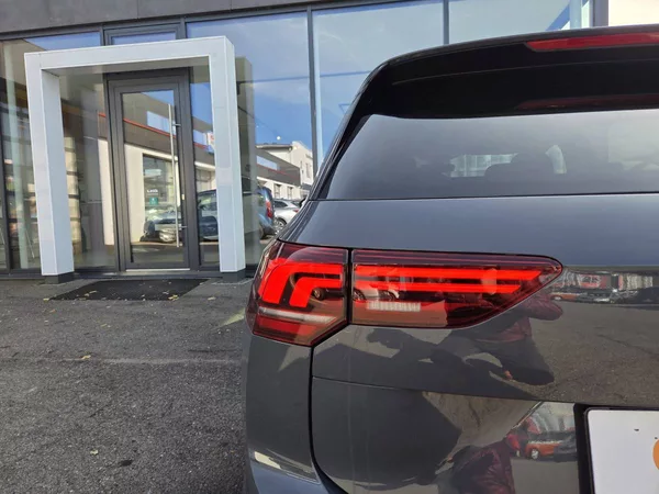 Volkswagen Golf Variant 1.5 eTSI DSG7 People - foto 8