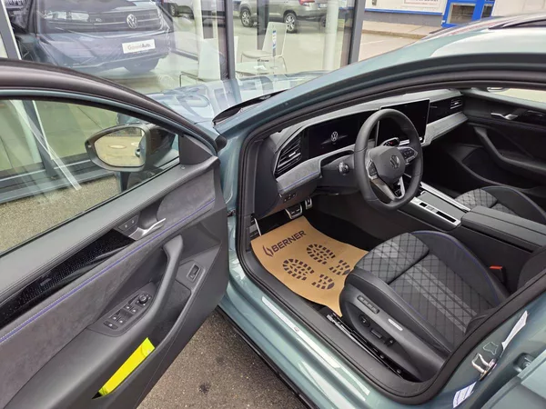Volkswagen Passat Variant Passat R-Line 2.0 TDI Black St - foto 11