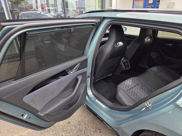 Volkswagen Passat Variant Passat R-Line 2.0 TDI Black St - foto 40