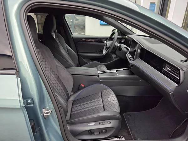 Volkswagen Passat Variant Passat R-Line 2.0 TDI Black St - foto 51