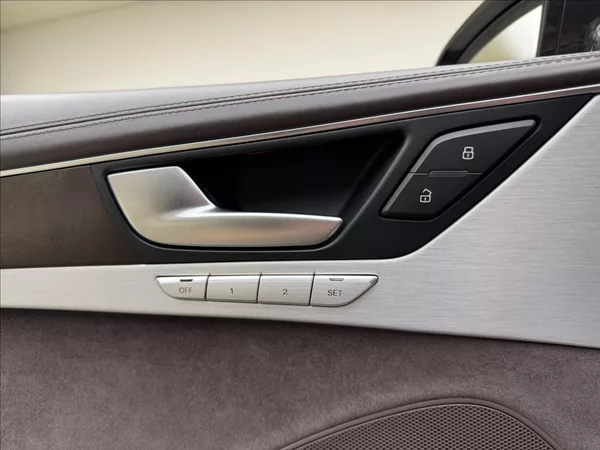 Audi A8 3,0 HUD DPH NV EXCLUSIVE NZTOP - foto 31