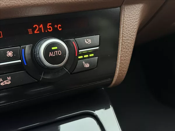 BMW Řada 5 2,0 4X4 KŮŽE SERVIS KAMERA ČR - foto 23