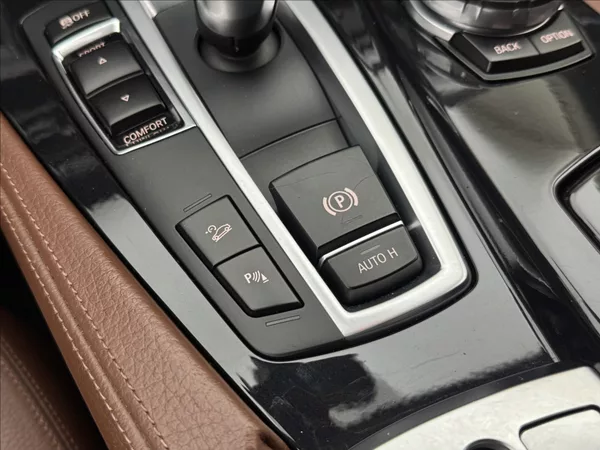 BMW Řada 5 2,0 4X4 KŮŽE SERVIS KAMERA ČR - foto 26