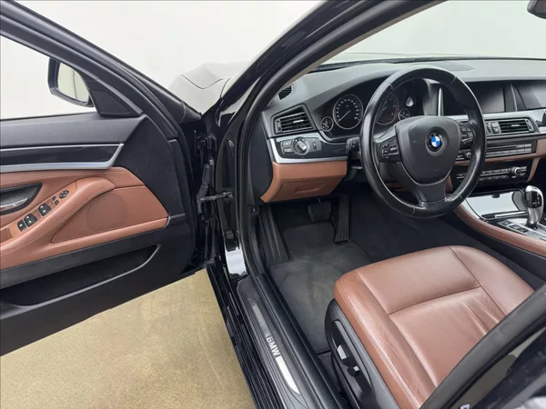 BMW Řada 5 2,0 4X4 KŮŽE SERVIS KAMERA ČR - foto 28