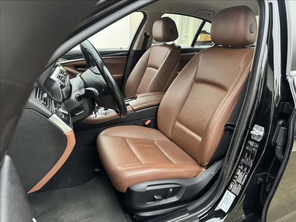 BMW Řada 5 2,0 4X4 KŮŽE SERVIS KAMERA ČR - foto 30