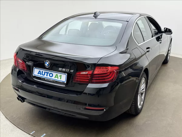 BMW Řada 5 2,0 4X4 KŮŽE SERVIS KAMERA ČR - foto 4