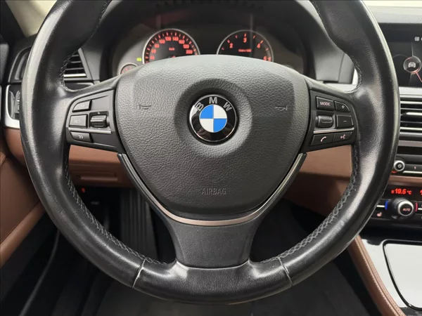 BMW Řada 5 2,0 4X4 KŮŽE SERVIS KAMERA ČR - foto 9