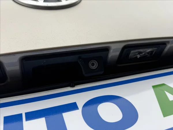 Volkswagen Touran 1,4 DSG KAMERA TAŽNÉ 1.MAJ ČR - foto 34