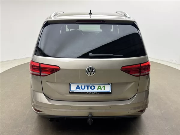 Volkswagen Touran 1,4 DSG KAMERA TAŽNÉ 1.MAJ ČR - foto 5