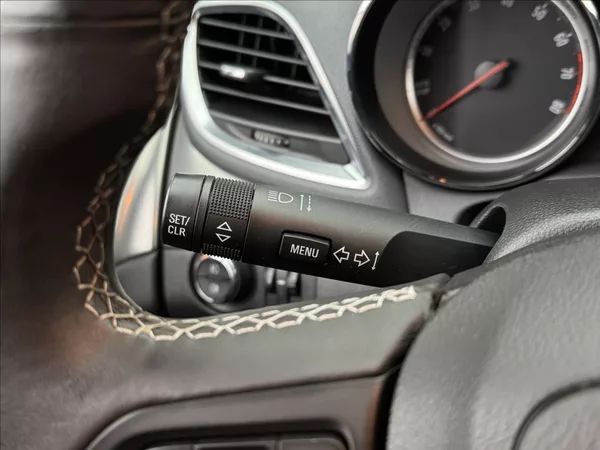 Opel Mokka 1,6 i COSMO KŮŽE VÝHŘEV KAMERA - foto 11