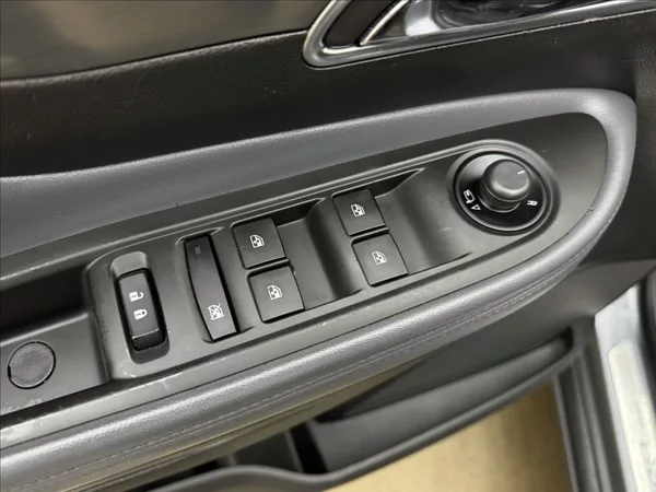 Opel Mokka 1,6 i COSMO KŮŽE VÝHŘEV KAMERA - foto 23