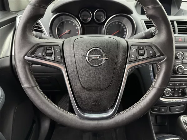 Opel Mokka 1,6 i COSMO KŮŽE VÝHŘEV KAMERA - foto 9