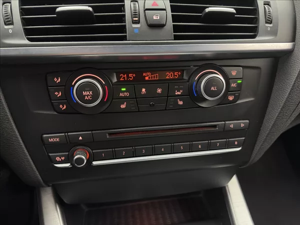 BMW X3 2,0 4X4 DPH M 2XKOLA NAVI ČR - foto 18
