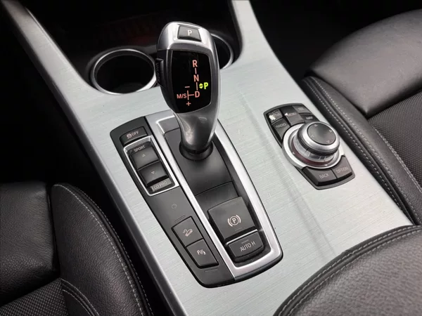 BMW X3 2,0 4X4 DPH M 2XKOLA NAVI ČR - foto 21