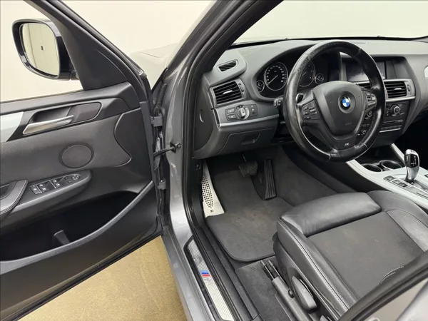 BMW X3 2,0 4X4 DPH M 2XKOLA NAVI ČR - foto 24