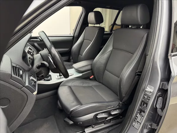 BMW X3 2,0 4X4 DPH M 2XKOLA NAVI ČR - foto 26