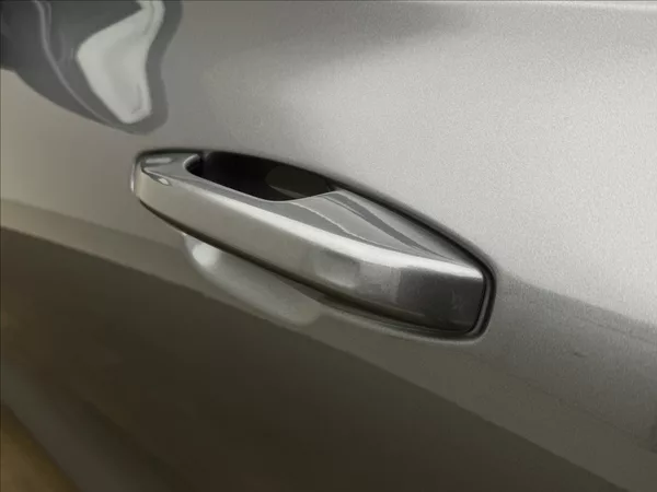Volvo S60 2,0 B3 DPH INSCRIPTION H/K ČR - foto 28