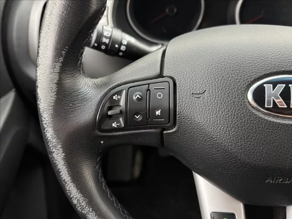 Kia Sportage 2,0 4X4 DPH VÝHŘEV TAŽNÉ ČR - foto 10