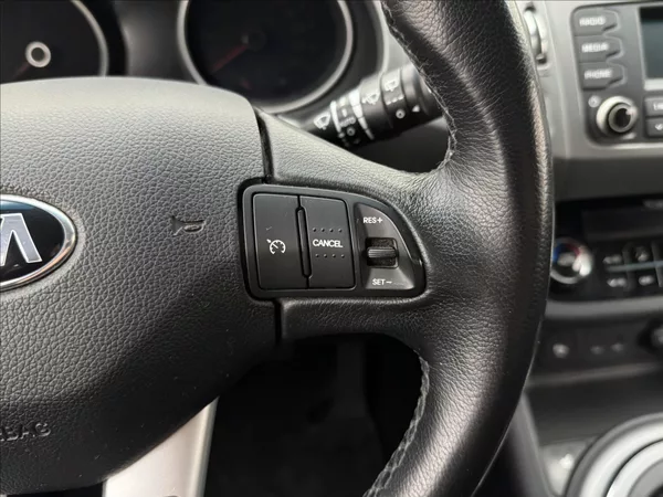 Kia Sportage 2,0 4X4 DPH VÝHŘEV TAŽNÉ ČR - foto 11