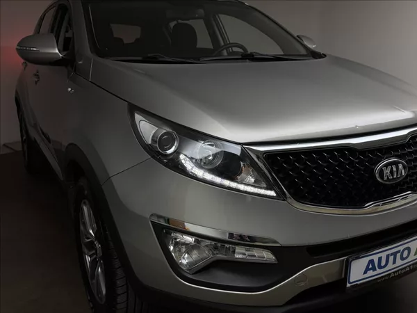 Kia Sportage 2,0 4X4 DPH VÝHŘEV TAŽNÉ ČR - foto 29