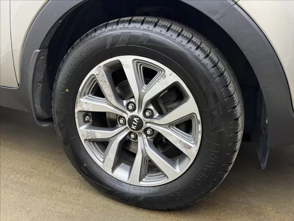 Kia Sportage 2,0 4X4 DPH VÝHŘEV TAŽNÉ ČR - foto 30