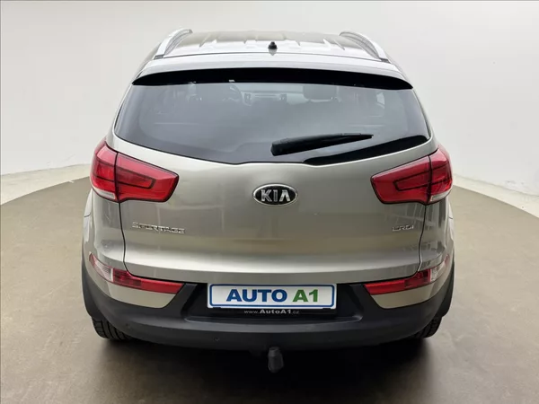 Kia Sportage 2,0 4X4 DPH VÝHŘEV TAŽNÉ ČR - foto 5