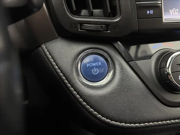 Toyota RAV4 2,5 114kW HYBRID LED KŮŽE 360° - foto 17