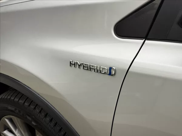 Toyota RAV4 2,5 114kW HYBRID LED KŮŽE 360° - foto 40