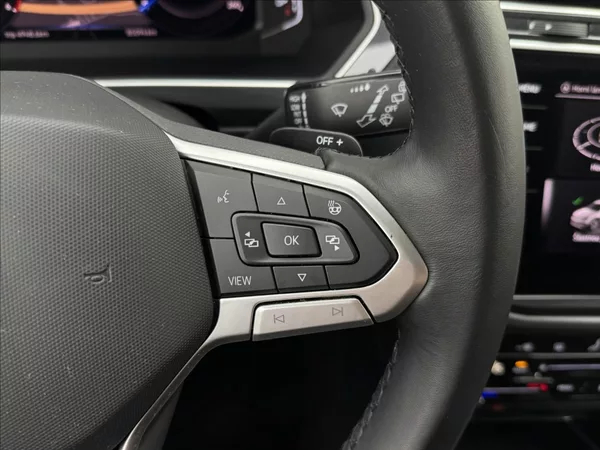 Volkswagen Tiguan 2,0 DSG DPH ACC NZTOP VC TAŽNÉ - foto 11