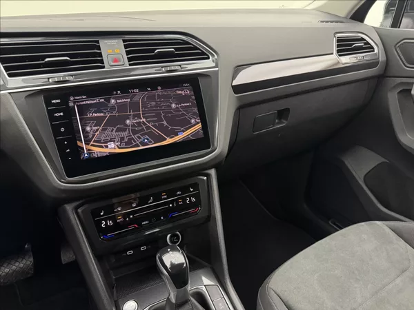 Volkswagen Tiguan 2,0 DSG DPH ACC NZTOP VC TAŽNÉ - foto 14