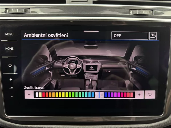 Volkswagen Tiguan 2,0 DSG DPH ACC NZTOP VC TAŽNÉ - foto 20