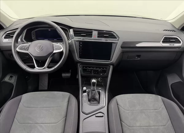 Volkswagen Tiguan 2,0 DSG DPH ACC NZTOP VC TAŽNÉ - foto 7