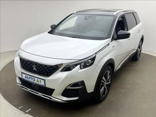 Peugeot 5008 2,0 GT AT 7MÍST PANO LED TAŽNÉ