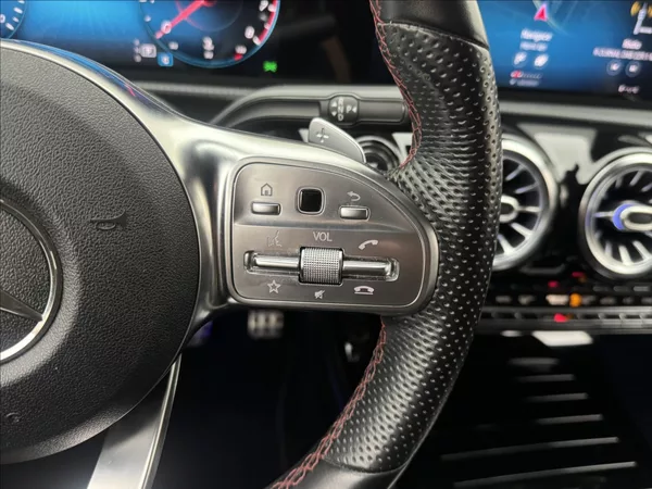 Mercedes-Benz Třídy A 1,3 AMG DPH KAMERA VÝHŘEV ČR - foto 11