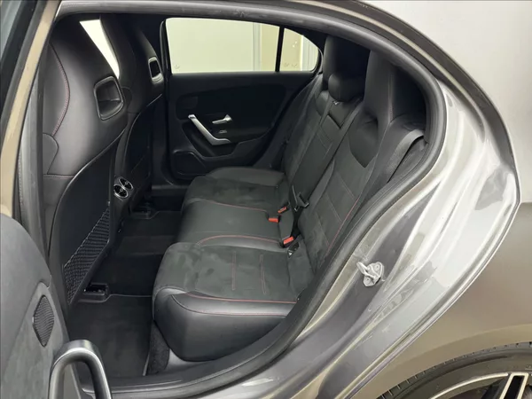 Mercedes-Benz Třídy A 1,3 AMG DPH KAMERA VÝHŘEV ČR - foto 37